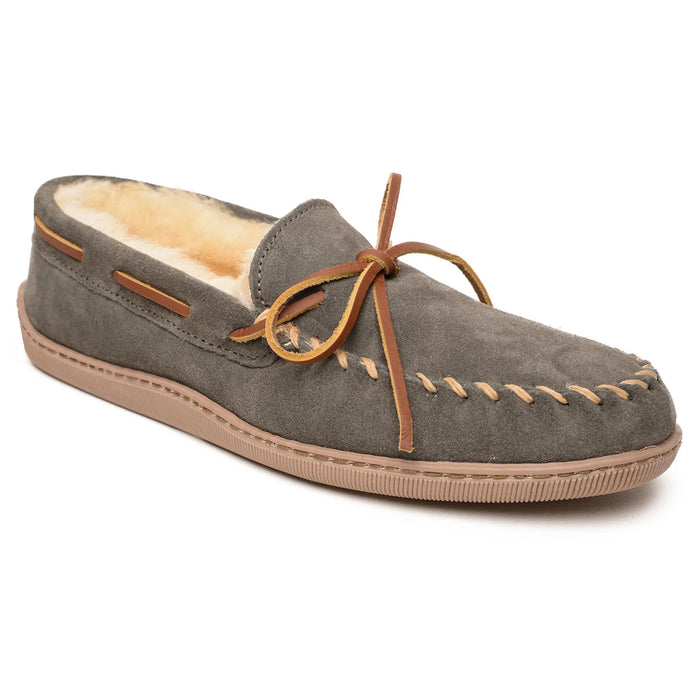 Minnetonka Sheepskin Hardsole Moc - Mens Slippers - Hatcountry