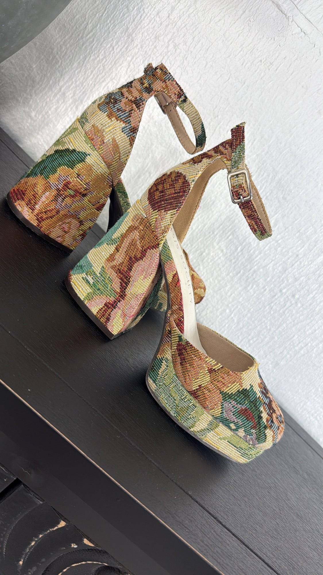 Delilah Tapestry Floral Chunky Platform Mary Jane Heel