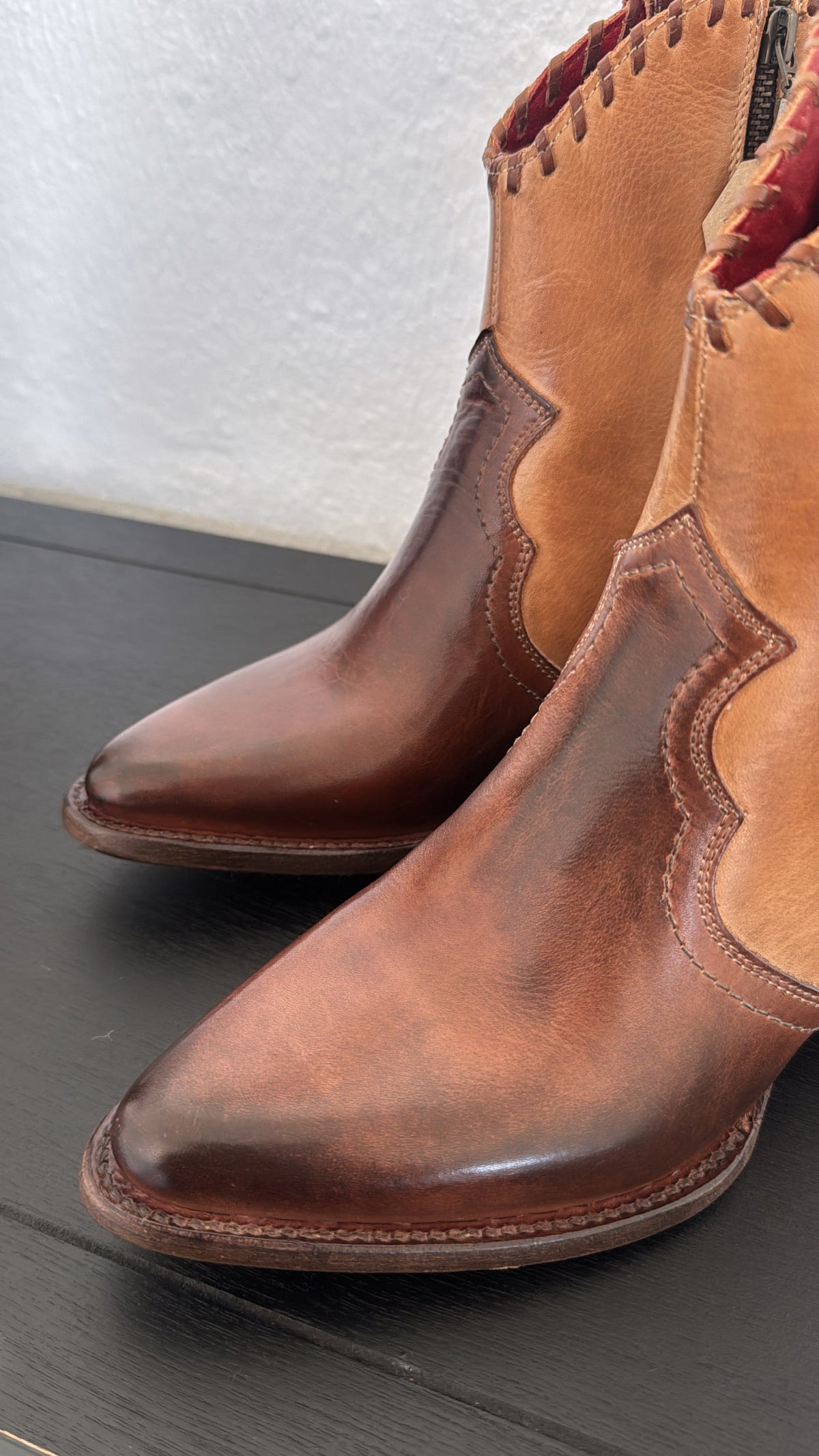 Bedstu Baila ll, Teak Oats Rustic