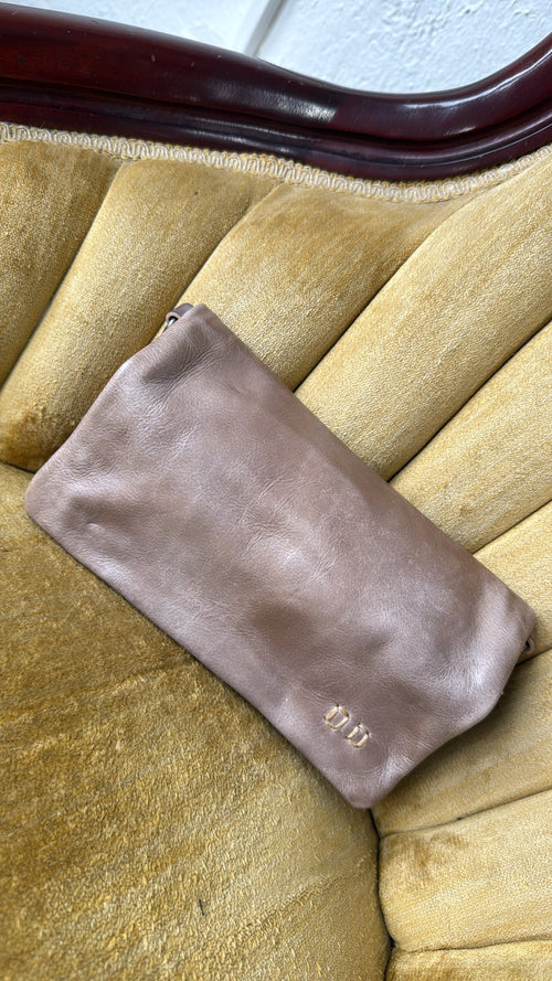 BedStu Cadence Crossbody, Taupe Rustic