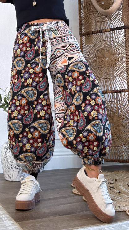 Paisley Fields Jogger, Black Multi