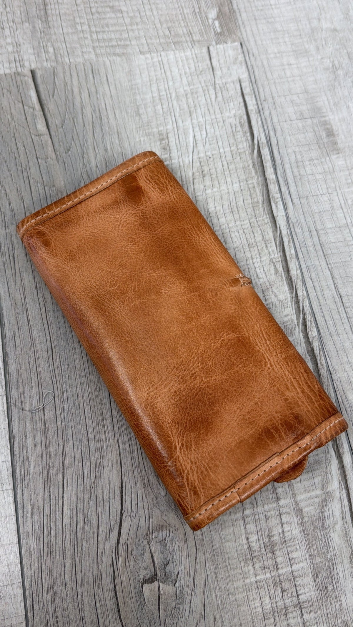 Bedstu Canton, Tan Rustic