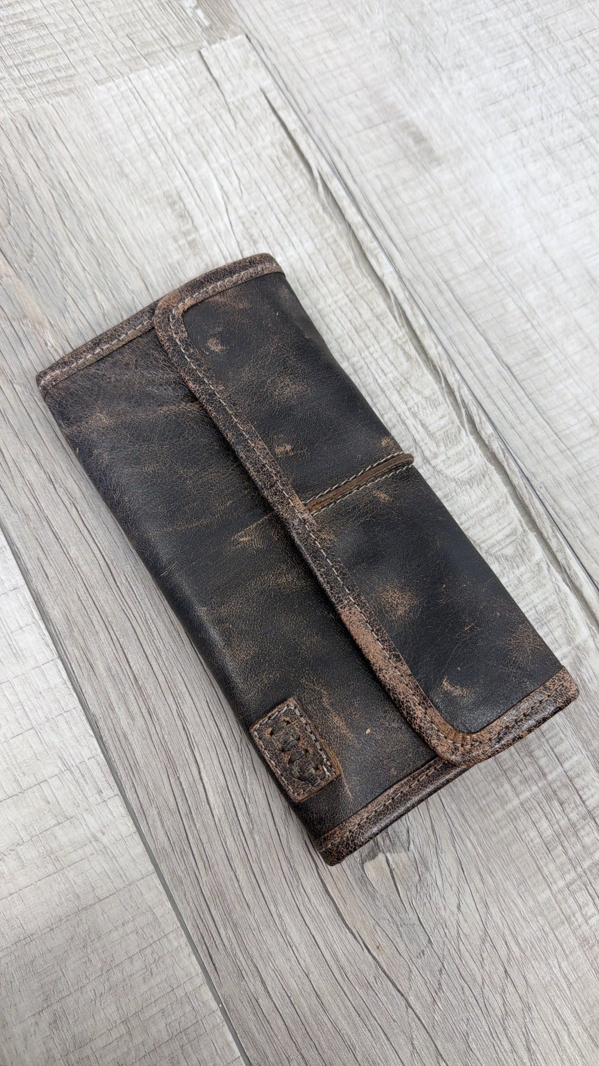 Bedstu Canton, Black Lux