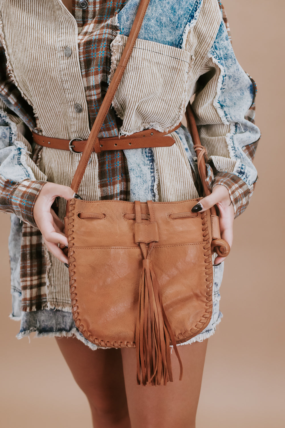Memphis Drawstring Leather XBody, Tan